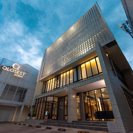 Qlosest Hotel Накхонратчасима Экстерьер фото