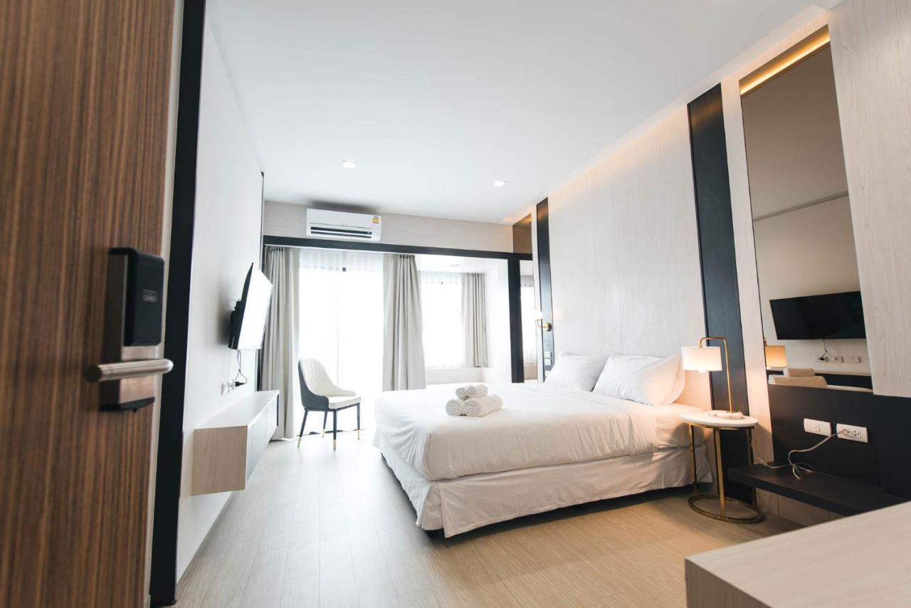 Qlosest Hotel Накхонратчасима Экстерьер фото