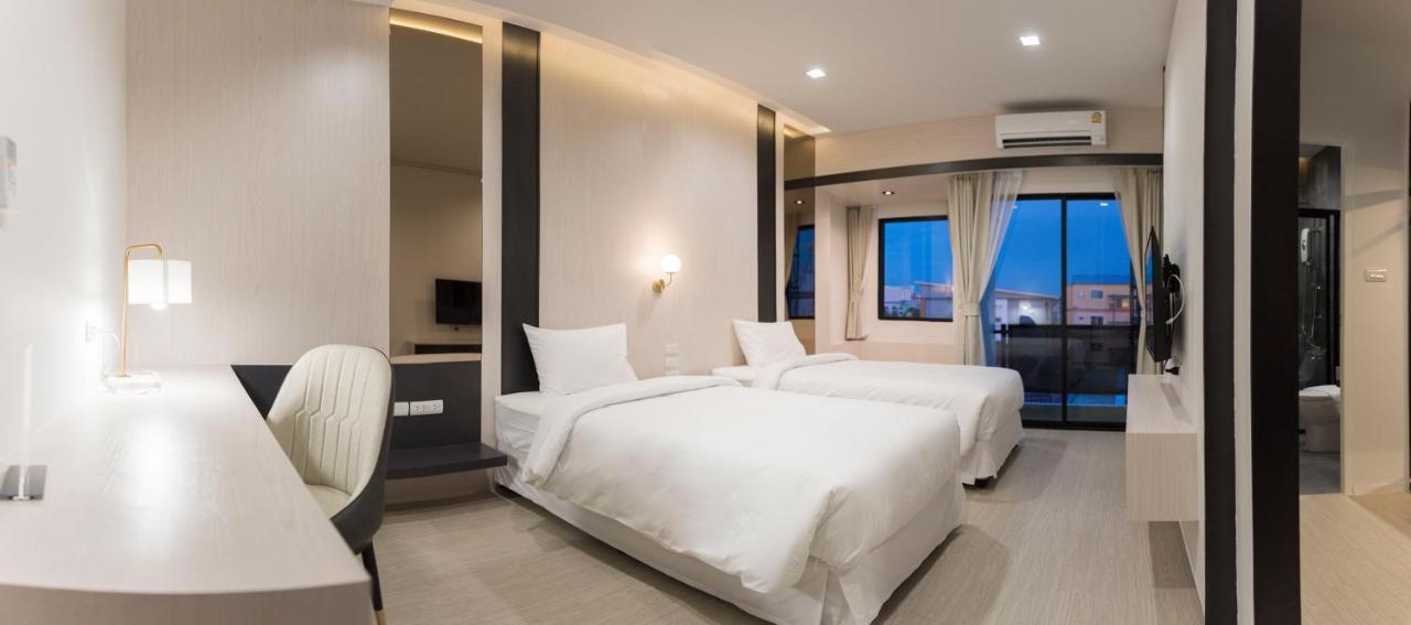 Qlosest Hotel Накхонратчасима Экстерьер фото