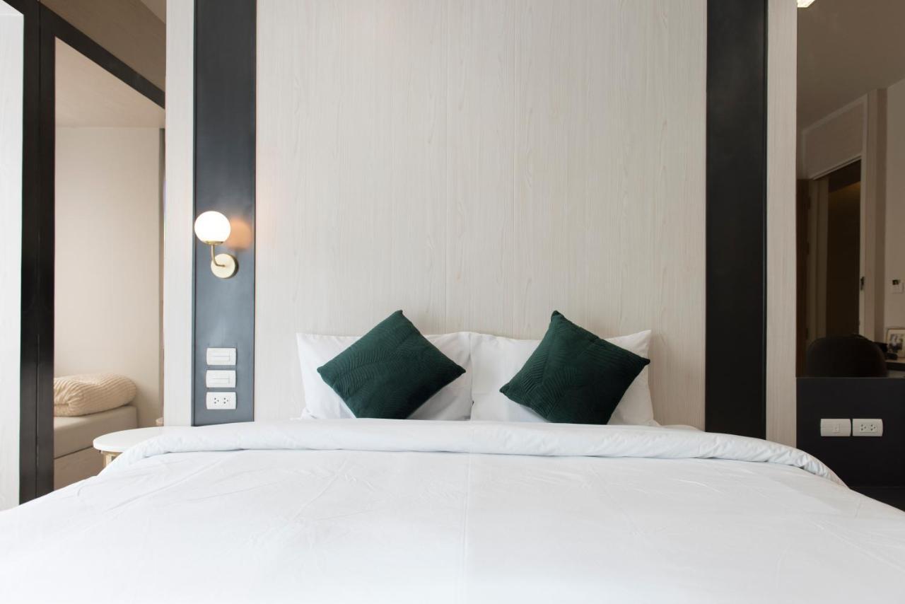 Qlosest Hotel Накхонратчасима Экстерьер фото